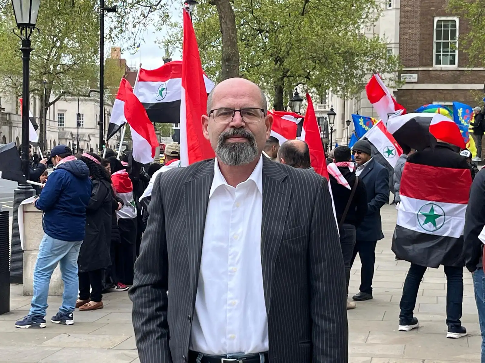 إيران خارج العالم.. عزلة تامة وصمت يسبق الانفجار